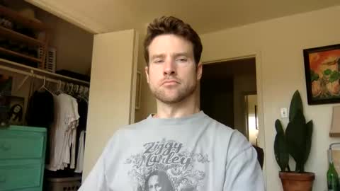 Dr. Love online show from February 9, 6:54 pm