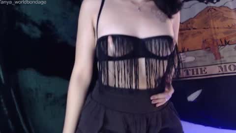 tanya online show from December 2, 1:15 am