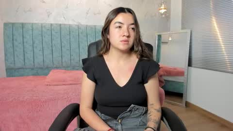 Tara  online show from February 25, 2:53 pm