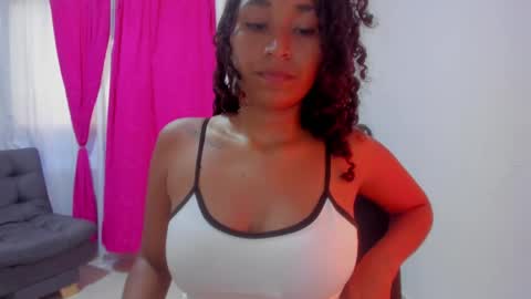 tara_thonson online show from March 31, 7:36 pm