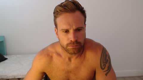 Snapshot of tarzan_thejungleboy chatting on March 3, 12:39 pm Tarzan online show from March 3, 12:39 pm