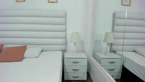 tatiana_arboleda online show from February 1, 3:47 am