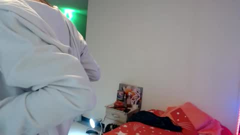 tatto_smoke_couple online show from February 7, 5:32 am