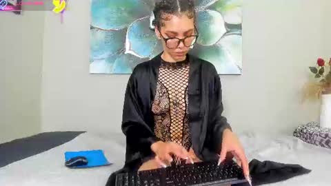 tattoedlexi_ online show from July 21, 8:49 am