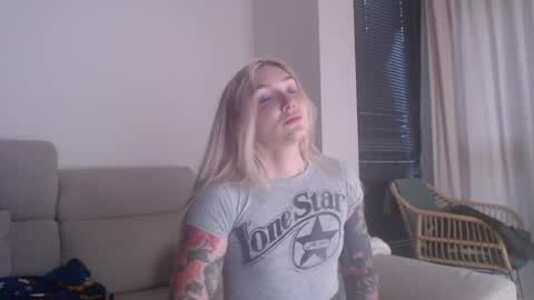 tattoobbgirl online show from November 11, 5:04 pm