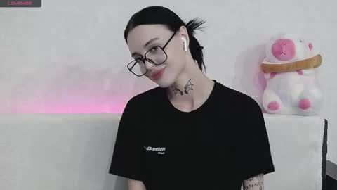 Taya online show from September 14, 6:42 pm