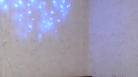 Taya online show from February 27, 6:44 pm