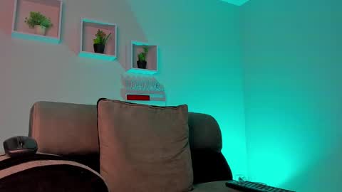 tayer_bennet online show from September 18, 4:38 am