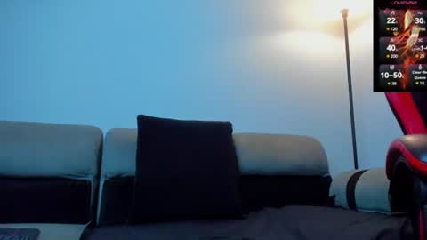 tayler_milers online show from July 25, 2:20 am