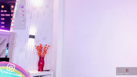 Taylor Harveey online show from February 19, 10:42 pm