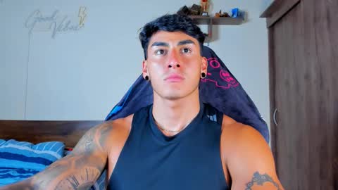 taylor_mclane1 online show from April 2, 10:27 pm