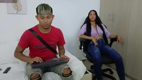 taylor y Chloe online show from January 24, 1:25 pm