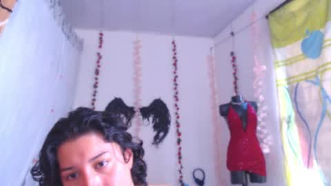 Taylorsweet1111 online show from June 21, 6:25 pm