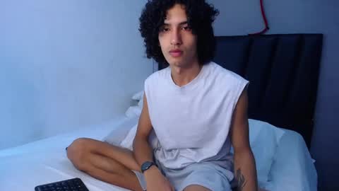 Tayron online show from January 6, 7:07 pm