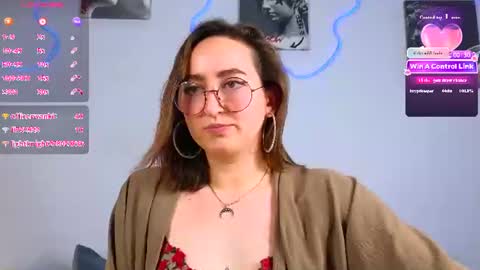Lady Oudrey online show from July 22, 10:50 am