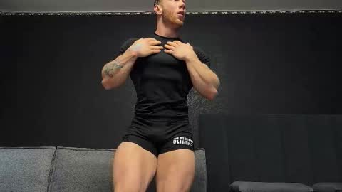 Andy Psy online show from November 23, 8:23 am