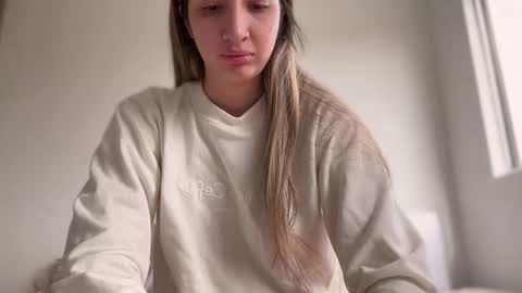 Amy No penetration Virgiin giirl online show from November 3, 2:07 pm