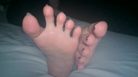 Viv West online show from November 20, 5:06 am