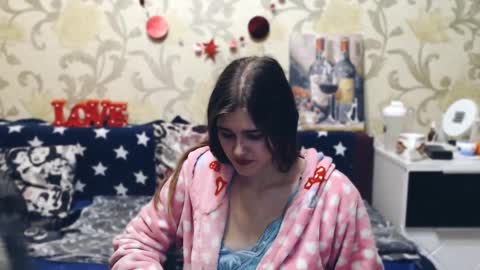 Snapshot of tender__ada chatting on February 19, 3:27 pm Ada  online show from February 19, 3:27 pm