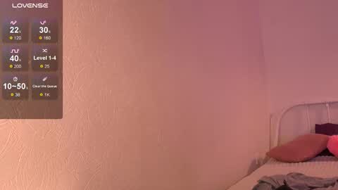 Snapshot of tender_babyy chatting on October 3, 1:52 pm Sexy girl Li online show from October 3, 1:52 pm