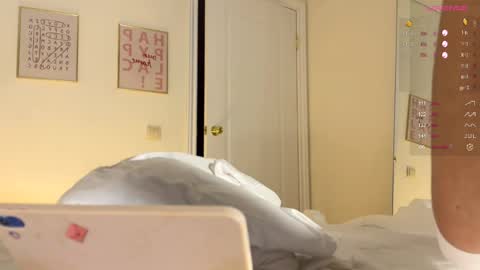 tenderiris online show from April 6, 12:30 am