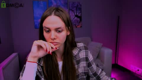 Snapshot of tessa_hit chatting on September 28, 2:59 pm Tessa online show from September 28, 2:59 pm