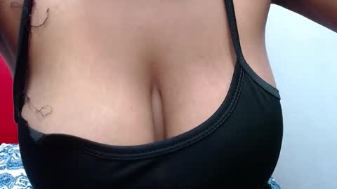  Thalia  online show from March 5, 3:32 pm