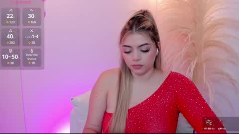Snapshot of thaliafox_ chatting on February 26, 5:10 pm  Thalia online show from February 26, 5:10 pm