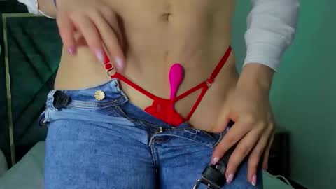 Thamara online show from October 2, 2:05 pm