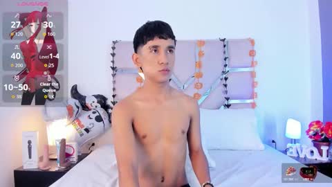 Thayler  online show from October 18, 12:09 pm