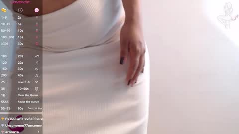 THAYSSA ROSS online show from November 22, 8:40 pm