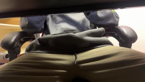 the_finger_in_ur_butt online show from March 4, 5:37 am