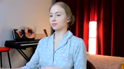 Ally    STREAMING ON TWITCH NOW Check my Twitter for updates online show from March 9, 8:42 pm