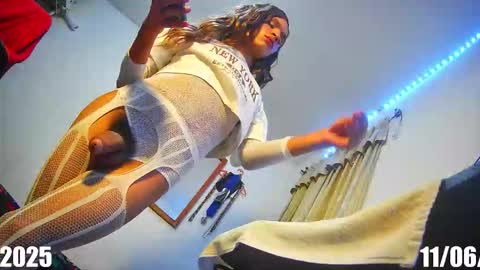 Sandra  3 online show from November 7, 5:32 am