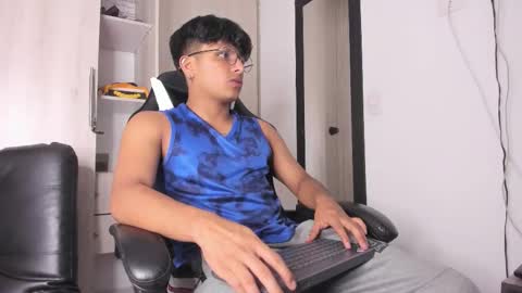 Danny online show from October 12, 6:17 am