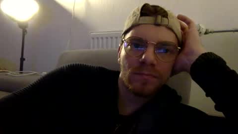 thebatguuy online show from December 12, 7:26 pm