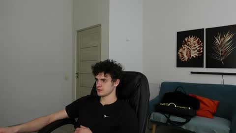 Thebrad H online show from April 5, 2:03 pm