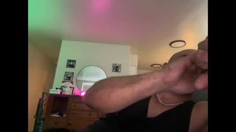 Snapshot of thebuzz777 chatting on October 6, 6:04 pm theBuzz777 online show from October 6, 6:04 pm