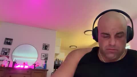 theBuzz777 online show from November 30, 4:03 pm