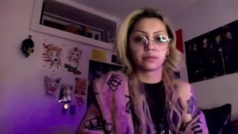 KIng Venus online show from December 23, 2:13 am