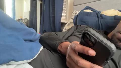 theeshooterr online show from February 8, 1:44 pm