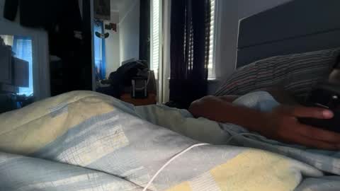 theeshooterr online show from September 10, 1:12 pm