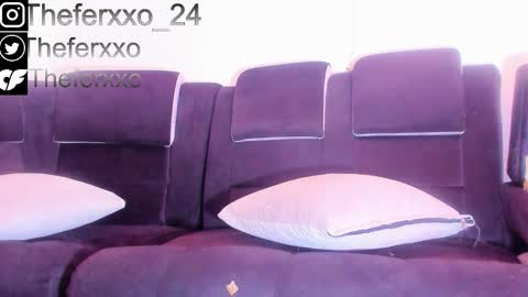 independent Model online show from March 20, 9:31 pm