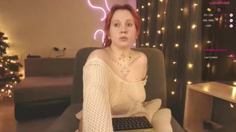 Moon online show from December 14, 2:01 pm