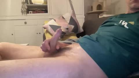 thegermanguy81 online show from April 18, 9:04 pm