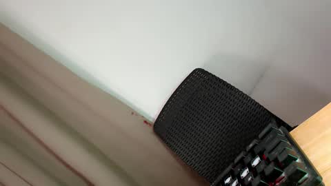 laisa online show from October 12, 12:09 pm