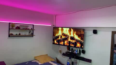 theking11220 online show from February 28, 11:25 am