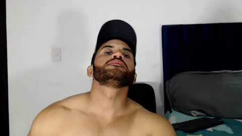 Ronny online show from August 3, 11:11 pm