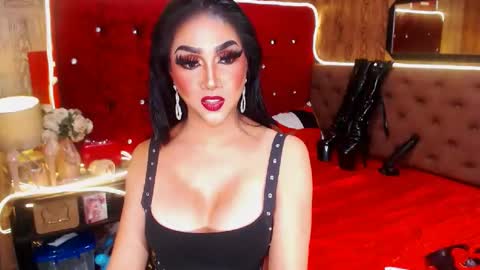 thelustqueen online show from January 20, 3:39 pm