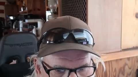 themasseure1 online show from April 18, 6:10 pm